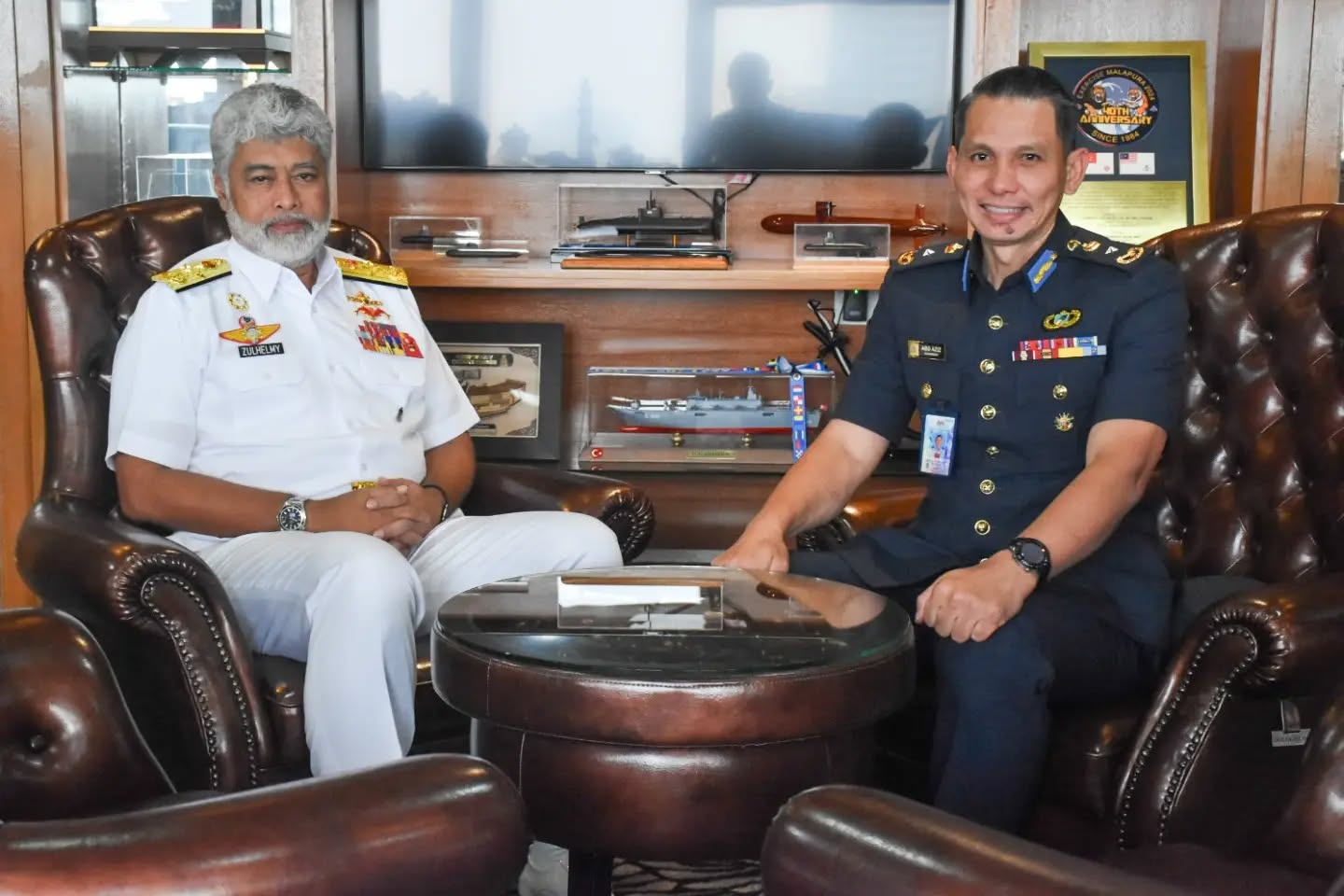 KUNJUNGAN HORMAT KOMANDAN MAKTAB TENTERA DIRAJA KEPADA PANGLIMA TENTERA LAUT