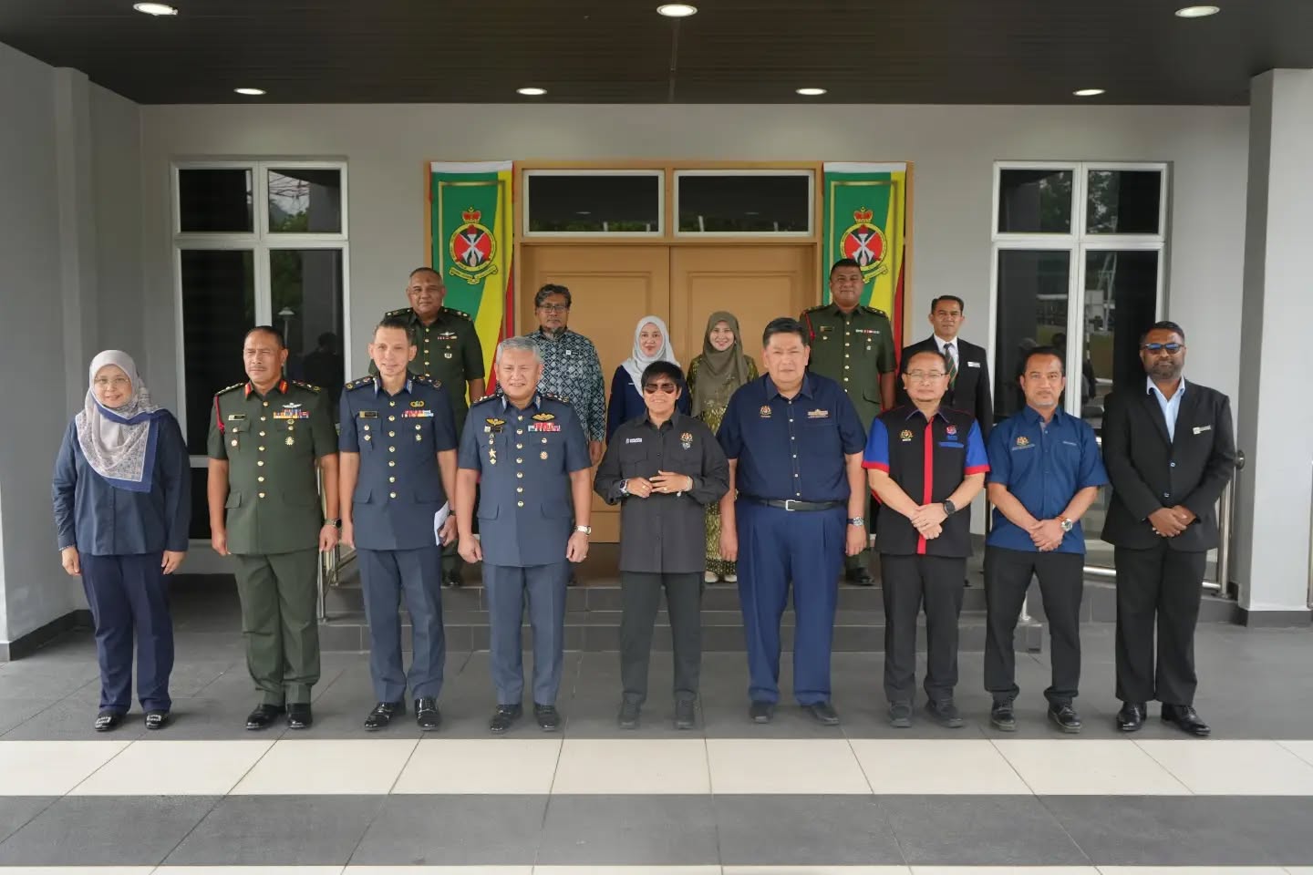 SESI PENERANGAN MENGENAI TRIBUNAL BAGI ANTIBULI OLEH BAHAGIAN HAL EHWAL UNDANG-UNDANG (BHEUU) JABATAN PERDANA MENTERI KEPADA MAKTAB TENTERA DIRAJA (MTD)